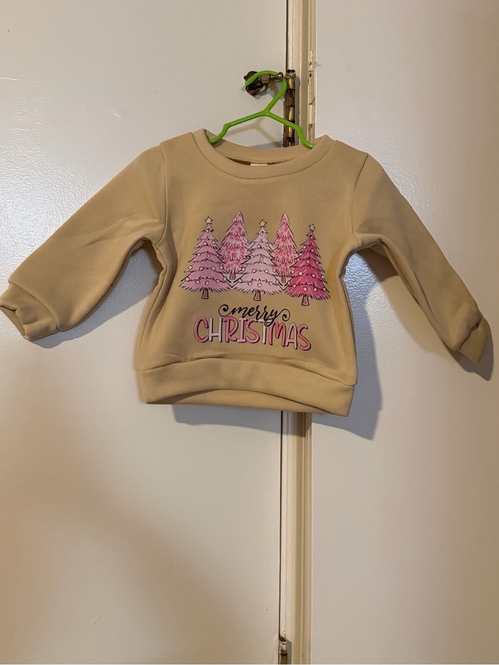 SHEIN Beige Sweatshirt with Pink Holiday Tree Graphic